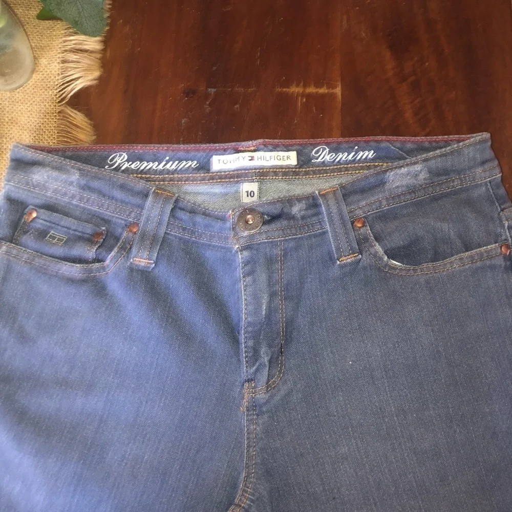 vintage Tommy Hilfiger premium denim straight leg Medium Blue jeans Classic